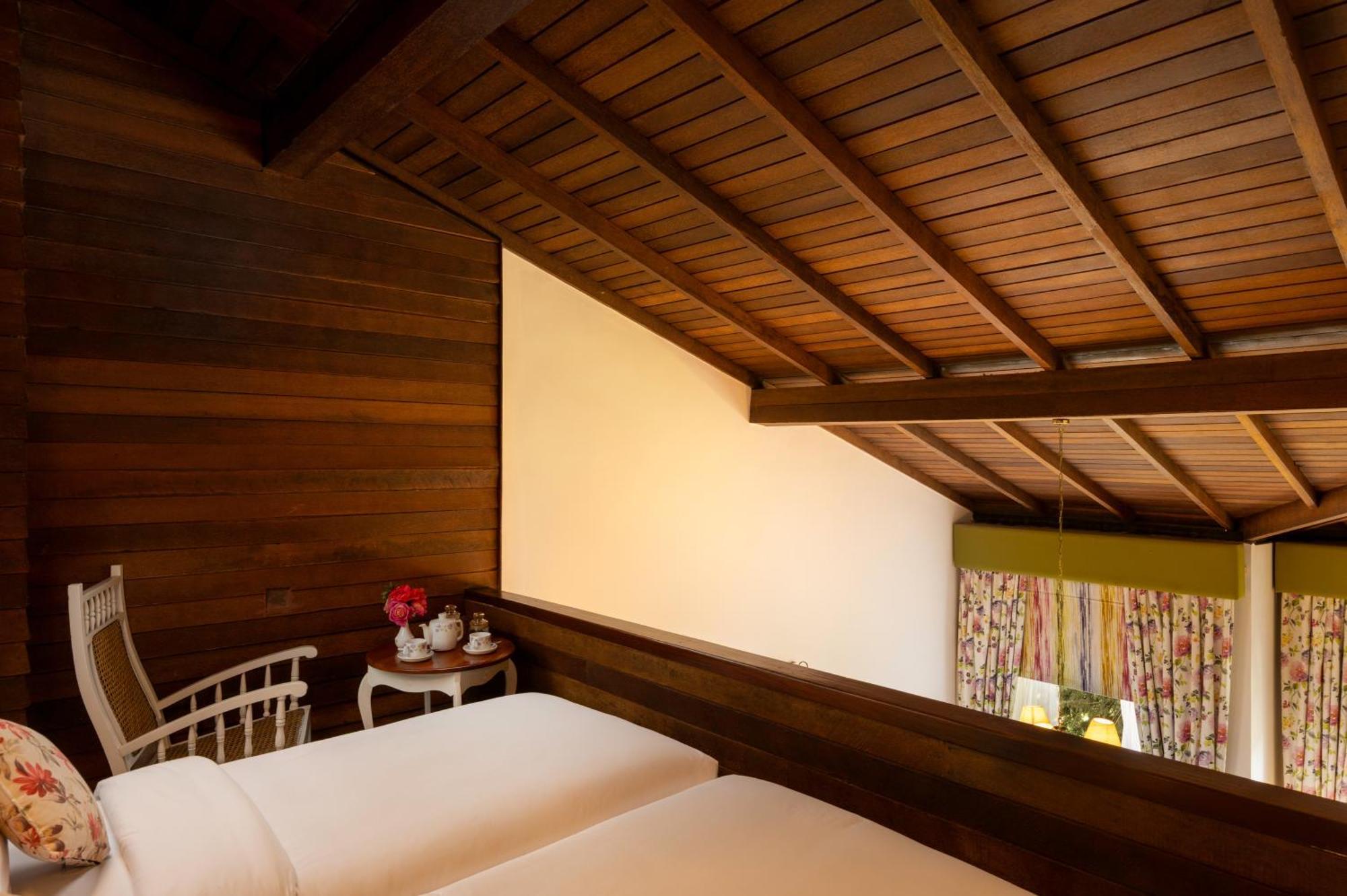 Deluxe Attic Room,1742692784:JPEG
